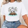 Schreiende Möwen Mama T-Shirt, Küstenvogel Grafik-T-Shirt, Meeresfelsen-Szene Shirt, Geschenk für Strandliebhaber, Nautisches Möwen-T-Shirt, Küsten-Mama Shirt