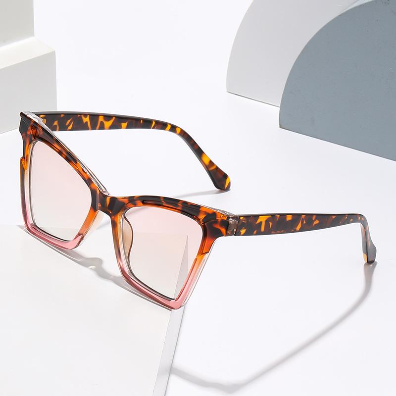 Women s Fashionable Cat Eye Sunglasses - Color Block Large Frame with High-End UV Protection Sunglasses