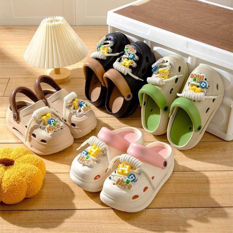 

Summer couple dopamine button EVA hole shoes women s creative non-slip and non-smelly outer slippers women 35-40