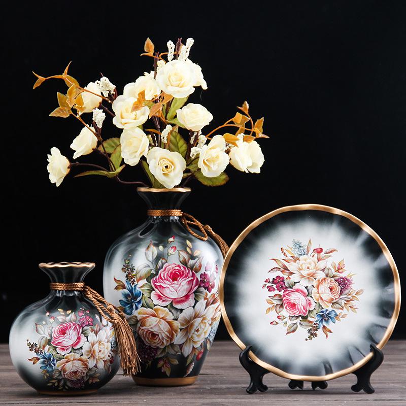 Modern Ceramic Vase Ornament for Living Room or TV Cabinet Display