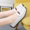 Single Shoes Women's New Lazy Light and Not Tired Feet Beef Tendons Non-slip Flat Bottom Mother Shoes Spring and Autumn Shoes