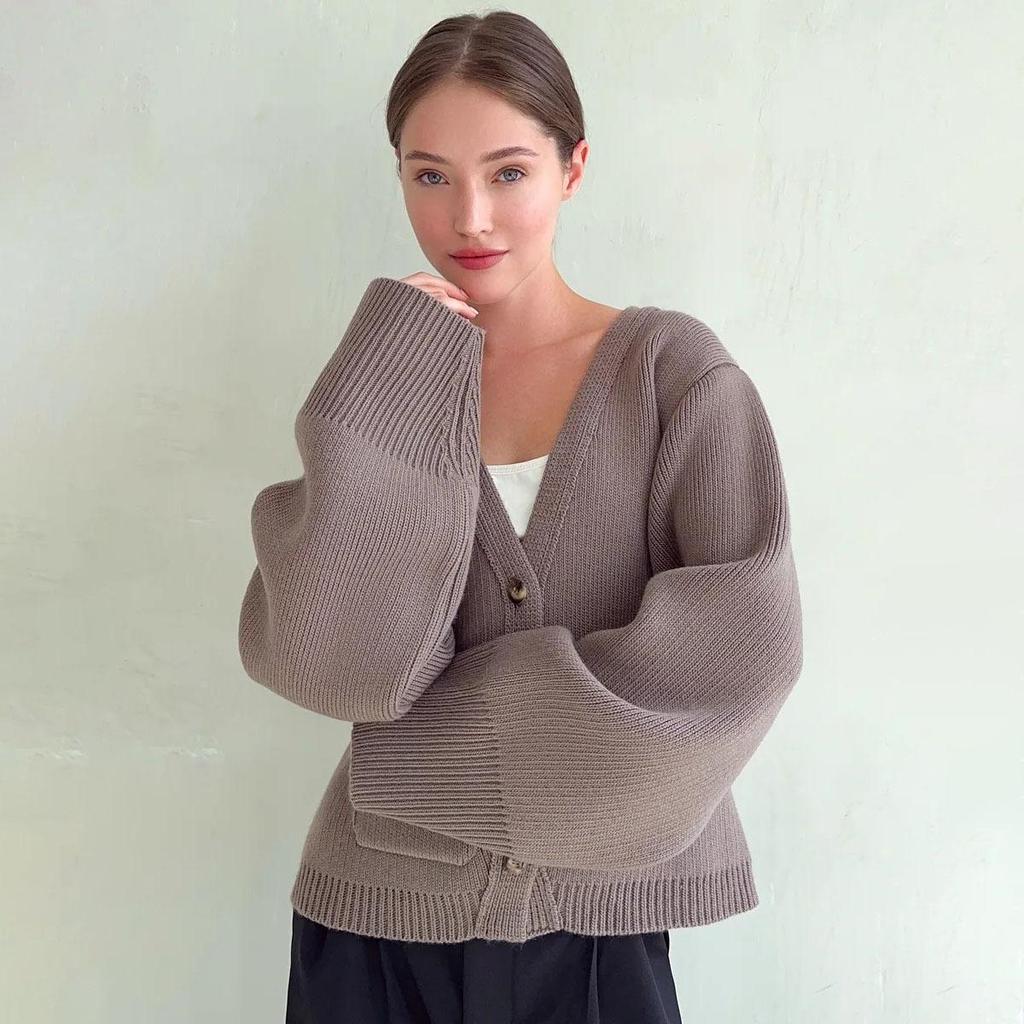 Women's V-neck Pocket Knitted Cardigan Loose Long Sleeve Sweater