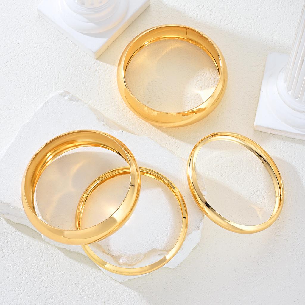 4 Pcs/Set Hip Hop Glossy Metal Stacking Bangles for Women Punk Round Arm Bracelets Daily Party Wear Hand Jewelry Gifts 2026 New