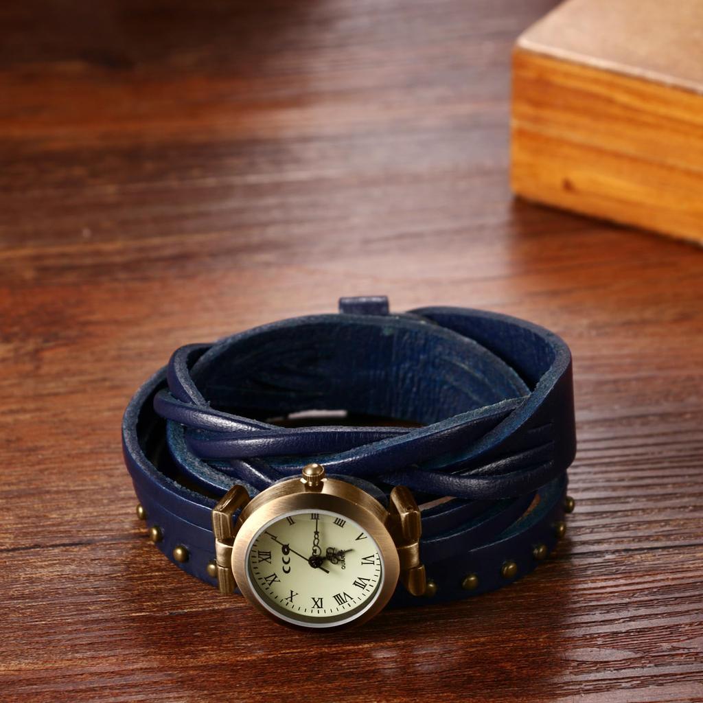 Curea din Piele Naturală Numere Romane Gotice Analog Retro Punk Quartz Reglabil Design Elegant Cadou de Halloween Ceas pentru Femei Cadran Acoperit cu Nituri,