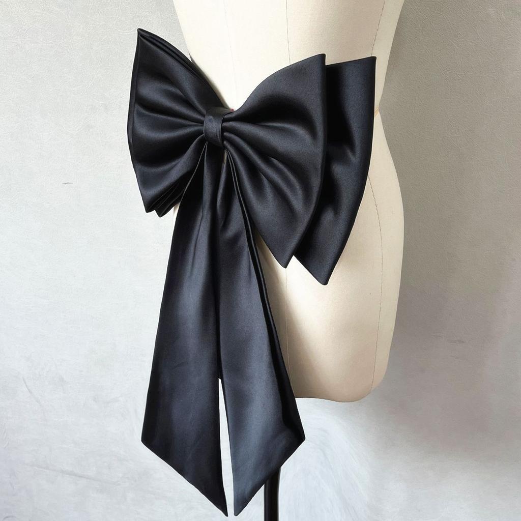 Elegant Satin Wedding Dress Bowknot Lightweight Detachable Bow Waist Decoration for Stage Performance and Cosplay
