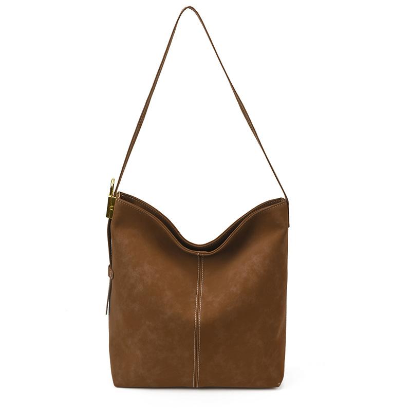 Large Capacity Bag Women's 2025 Autumn New Retro Broadband Shoulder Messenger Bag Fashionable Texture Commuter Bucket Bag