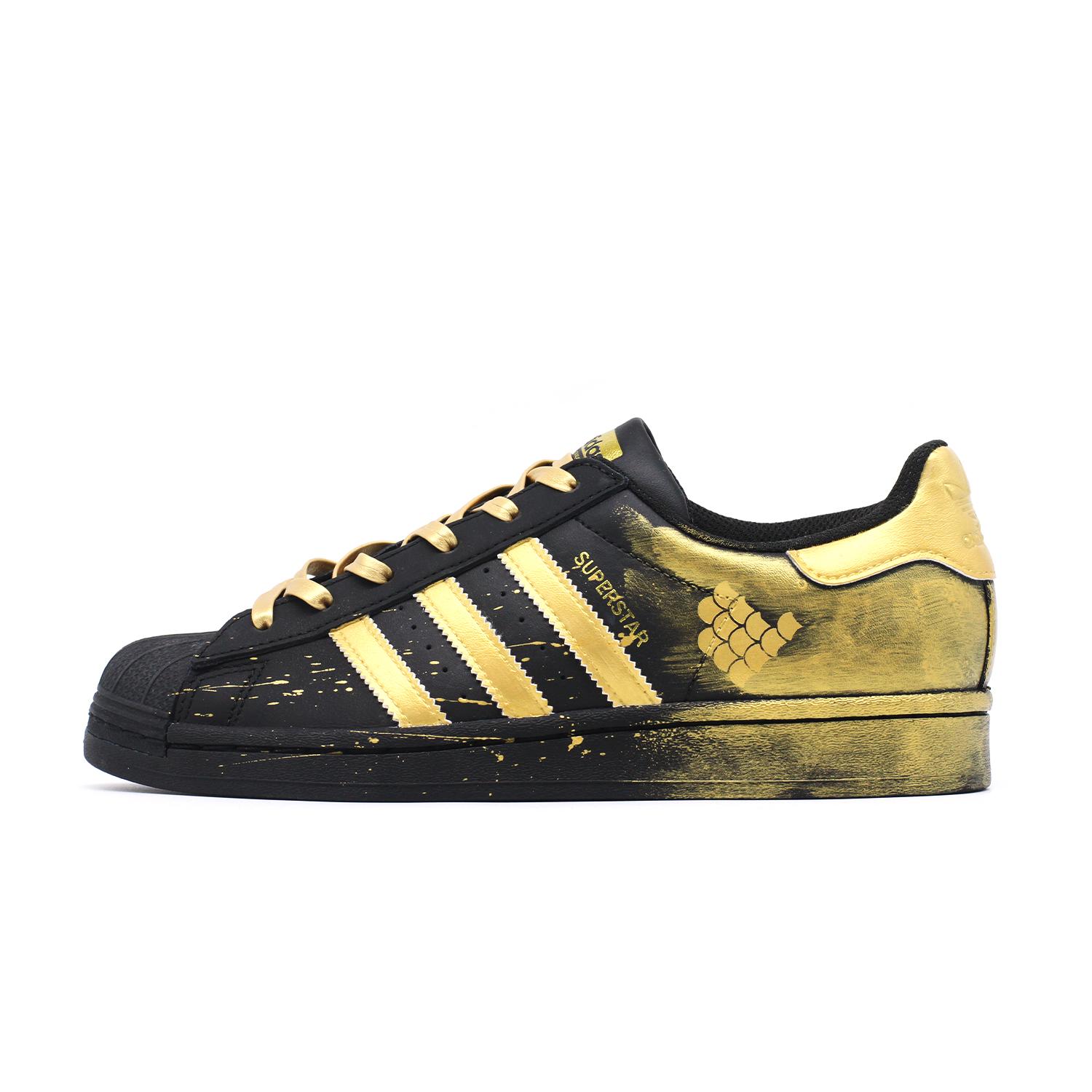 Adidas Originals SUPERSTAR Black Gold Dragon Scales Low top Skateboard Shoes Unisex Black Gold EG4959(Team140-) cm