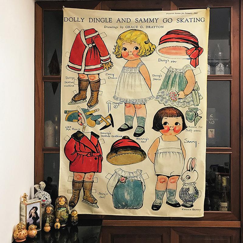 Retro Cute Lolita Reproduction Antique Doll Tapestry Wall Hanging Bed Room Decor Background Cloth Antique Style Home Decor 100X70CM