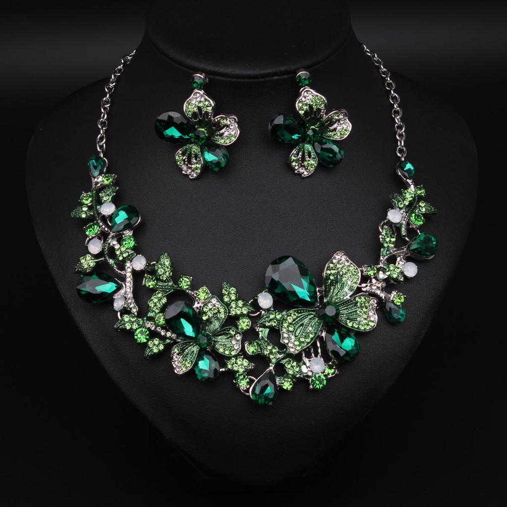 2026 Fashion European and American Gemstones Flower Crystal Necklace Earrings Set Banquet Dress Bridal Women's Jewelry