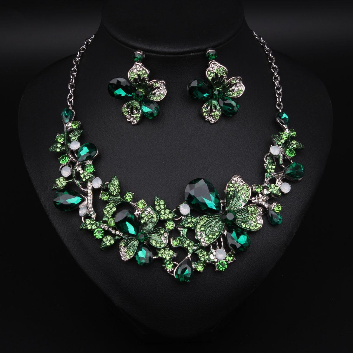 

2026 European and American Flower Necklace Earrings Set Crystal Gemstone Jewelry Dress Bridal Banquet Women s Accessories 45CM зелёный