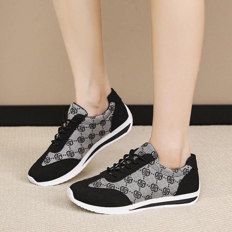 Spring and Summer Women Designer Mouth Breathable Cross Strap Sneakers Flat Comfortable Casual Walking Sneakers Zapatos De Mujer