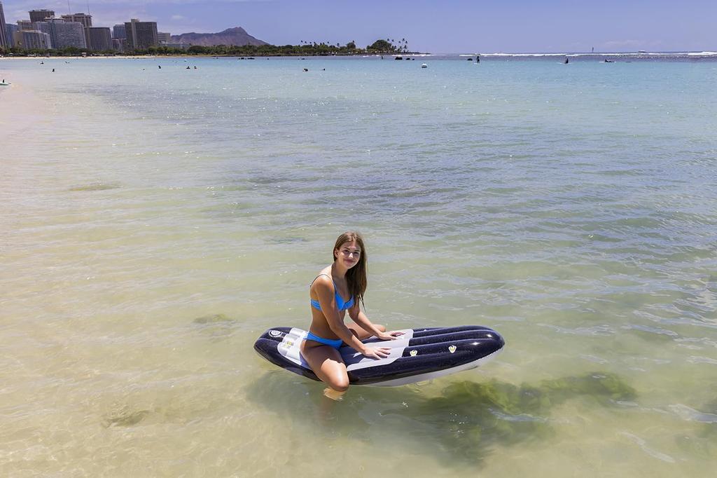 Igarashi Paddling Board 166 x 66cm, inflated size approximately 165 x 61 x 16cm (18cm thick including handles)