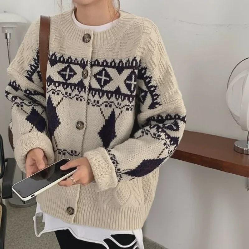 Women's Retro Jacquard Knit Cardigan - Autumn/Winter Loose Fit