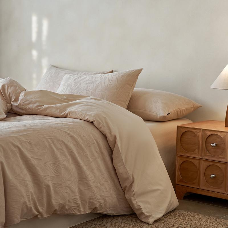 Sleep Grid Comfortable Three-Dimensional Cotton Jacquard Four Piece Set