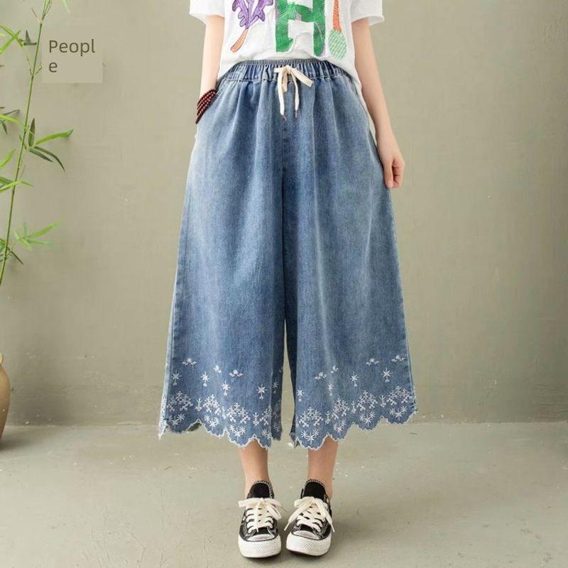 

Женская одежда для внешней торговли Вышитые дышащие брюки-капри на кулиске, подходящие ко всему White Embroider 9998 All yards