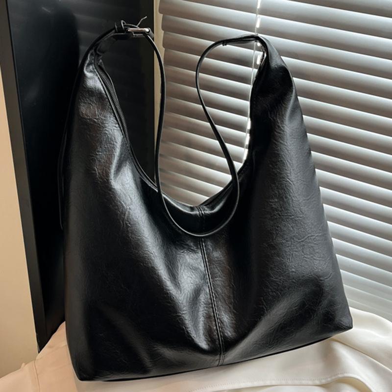 Large-capacity Bag Women's Autumn New Casual Simple Shoulder Messenger Bag Textured Commuter Tote Bag