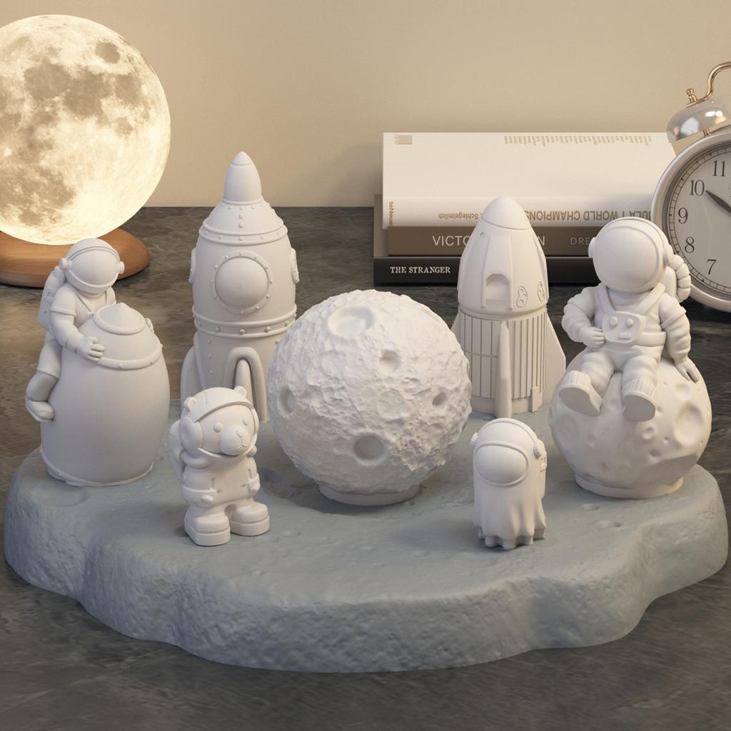 Elegant Moon Figure Artwork Mold Astronaut Resin Figurine Crafting Silicone Mold for Crafts and Home Decorations