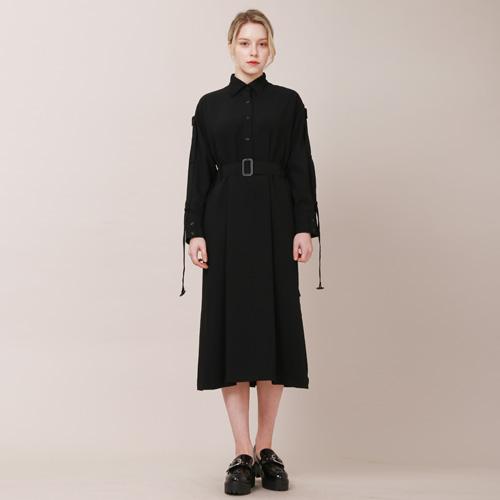 Bunderghost Wing Collar Strap Dress (Black)