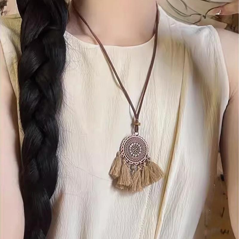 

Bohemian Tassel Pendant Vintage Leather Rope Long Women Necklace 1pcs коричневый