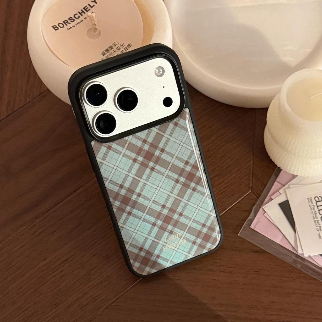Creative Checkered Phone Case for iPhone 16, iPhone 17, and iPhone 17 Pro Max