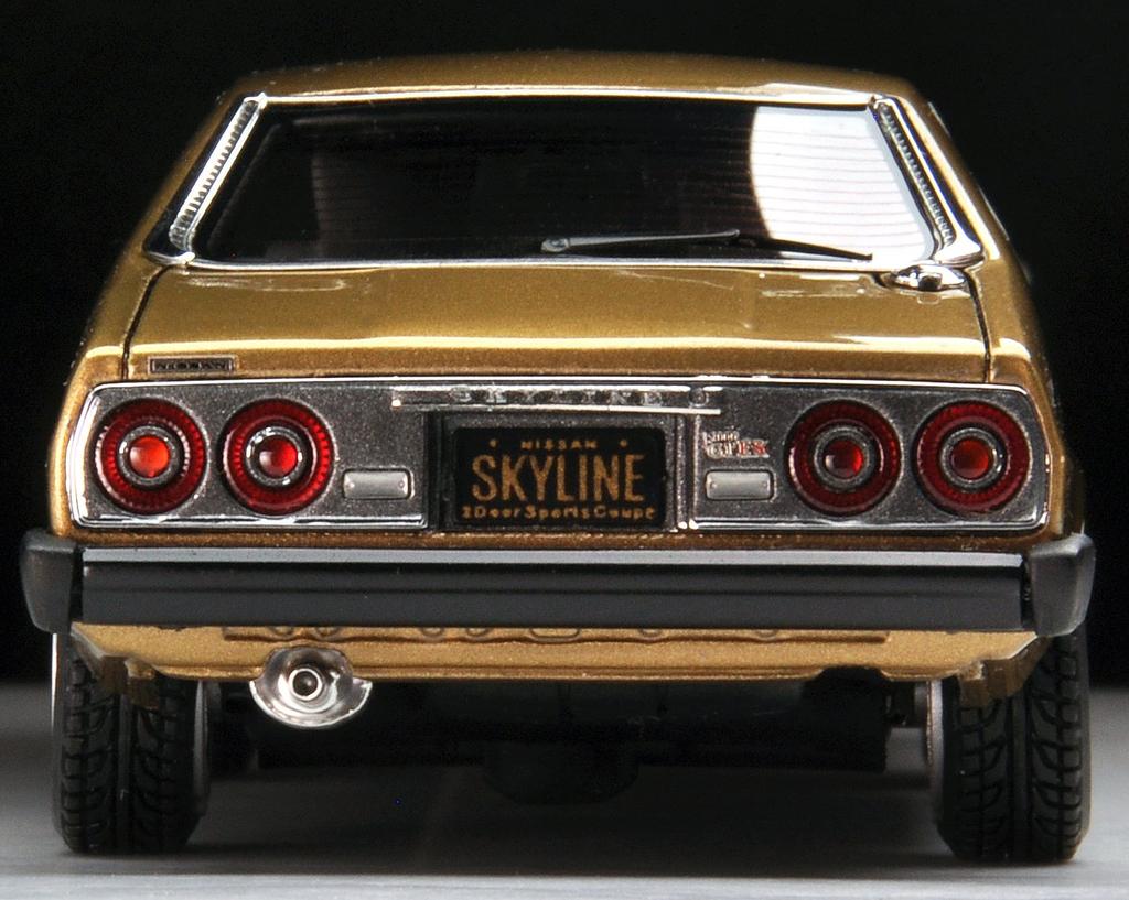 Ignition Nissan Skyline Golden Car Finished Product model×TOMYTEC 1/43 T-IG4307 2000GT-ES