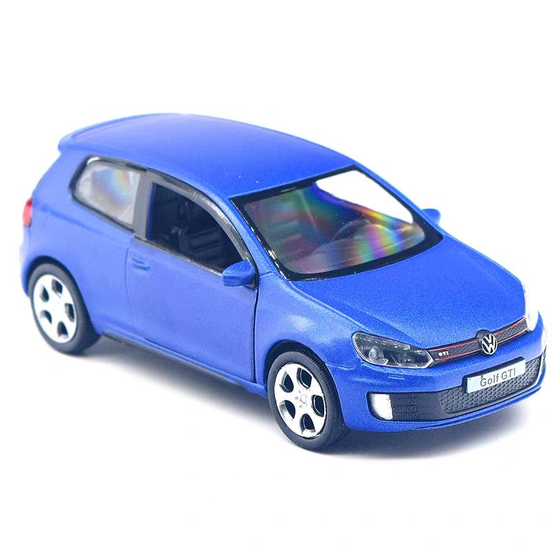 Volkswagen Golf GTI 5palcové kovové auto simulace odlévaný a hračkový vůz RMZ city 1:36 dárků ze slitinových modelů pro děti