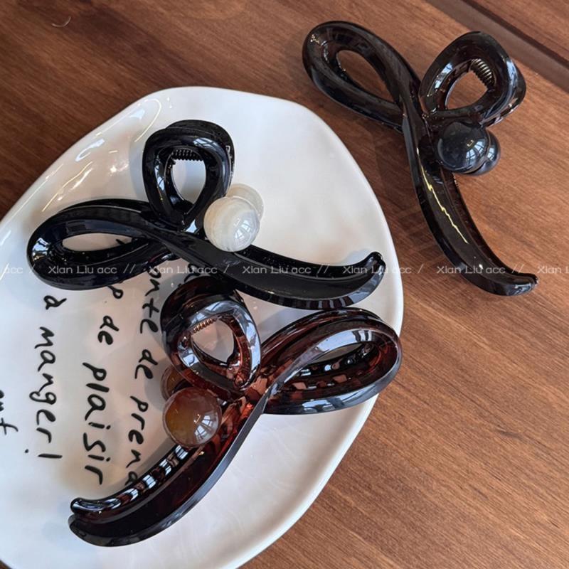 Simple Coffee Color Large Hair Claw Durable Shark Clip Elegant Back Head Updo Hair Clip Women Summer Daily Hair Accessories