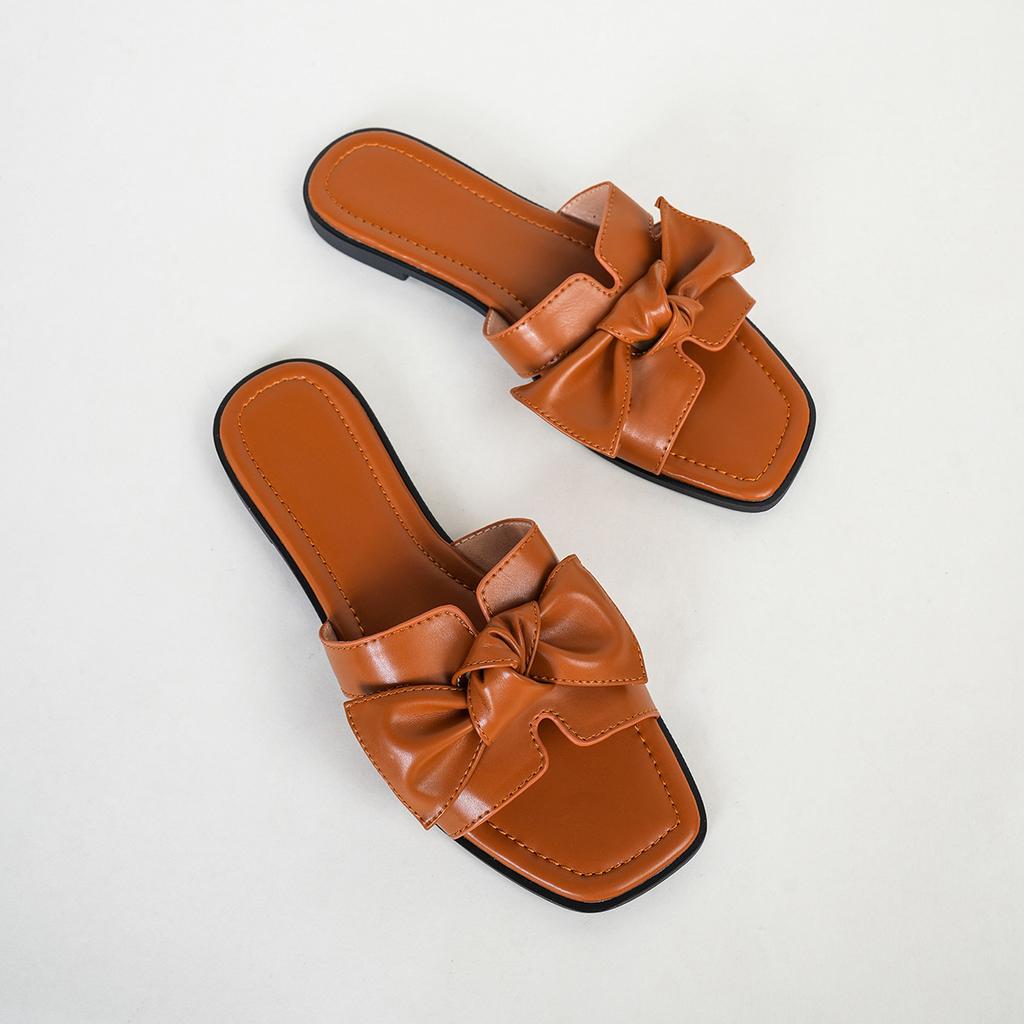 New Luxury Women's Exquisite Slippers Summer Brown Bow Decoration Comfortable Anti slip Square Head Flat Bottom Cool Slippers