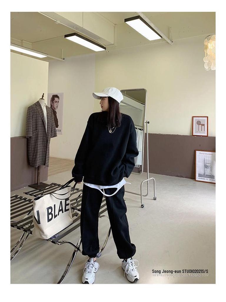 Women's 2025 Fleece-Lined Casual Sportswear Set: Autumn/Winter Fashion, Age-Reducing Loose Sweatshirt & Pants Two-Piece Set