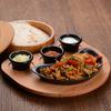 Lava Cast Iron Kidney Shaped Fajita Plate. With Wooden Platter 10X20cm.
