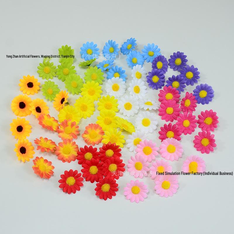 Silk Daisy Chrysanthemum Flowers 4cm for Children's Day Dance Wreath, Wristband, Flower Box, and DIY Arrangement.