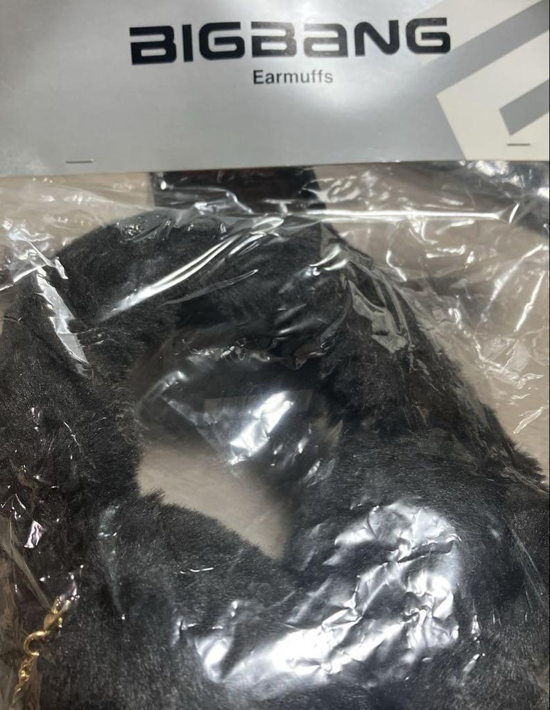 [USED] BIGBANG Earmuffs Black Goods