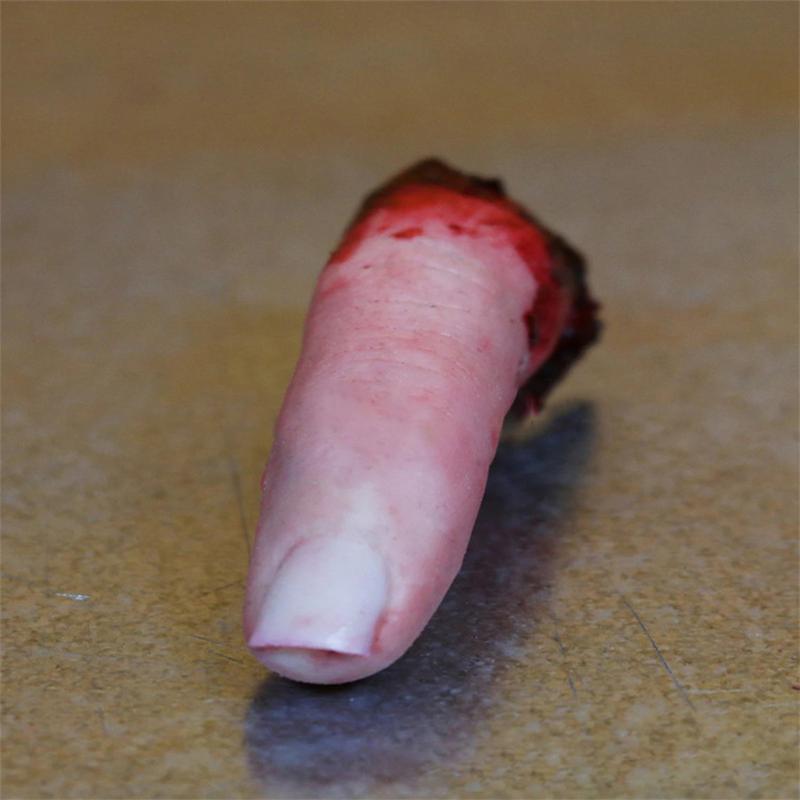 Halloween Horror Bloody Finger Prank Prop Bloody Severed Finger Realistic bloody severed finger scary props scary Fake Finger