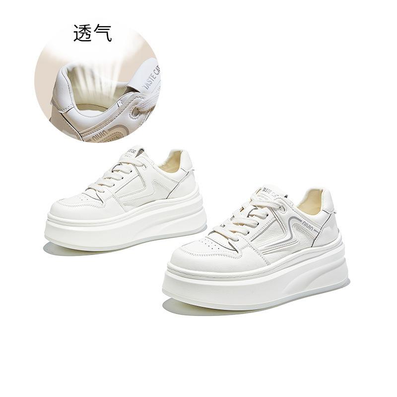 Suction film sole leather little white shoes women's autumn new shoes women's shoes versatile single shoes women's platform sports women's shoes