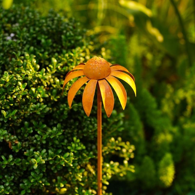 Vintage Styles Metal Echinacea Garden Ornaments Durability Iron Plant Sculpture for Yard Decoration