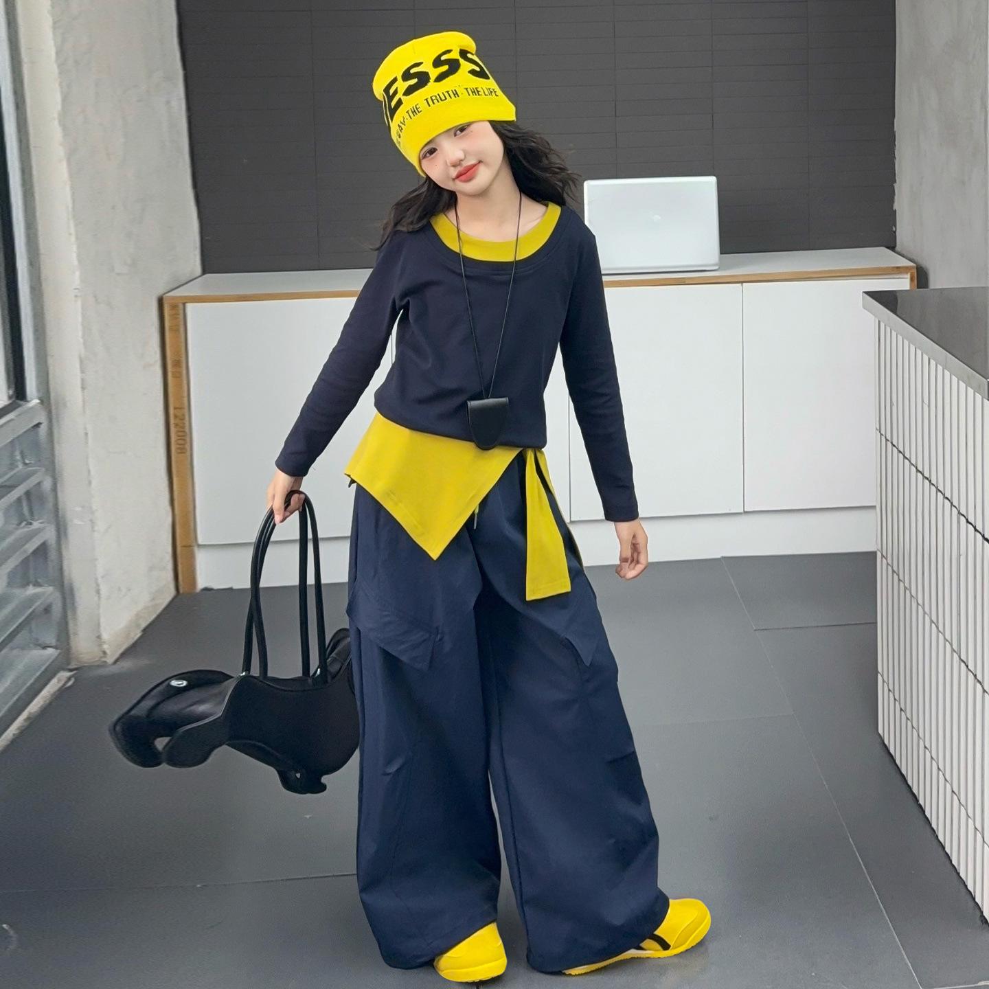 

Модный осенний комплект-двойка для девочек: Топ с длинным рукавом и брюки широкого кроя 2025 140 cm