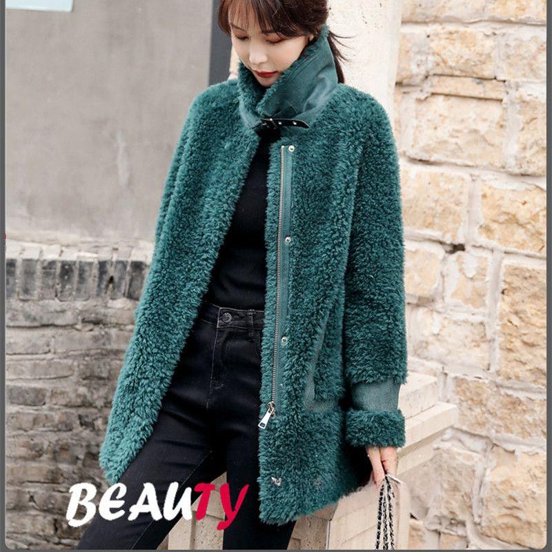 Women's Sheepskin Coat with Fur Pockets, Thick and Warm Winter Jacket