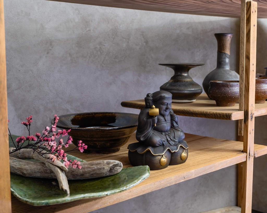 Offiziell genehmigt von Toyotomi Hideyoshi Daikokuten Klein Buddhistisch Einer der Sieben Glücksbringer von Isumu Daikokuten Entoku-in Tempel Dreigesichtig (Hölzern