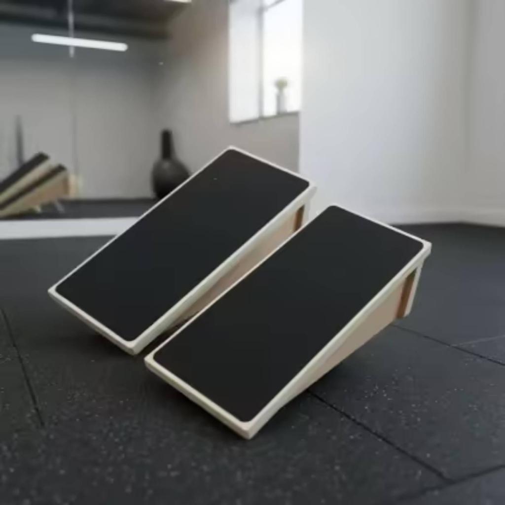 Wooden Squat Incline Board with Anti Slip Surface Knee Support Stretching