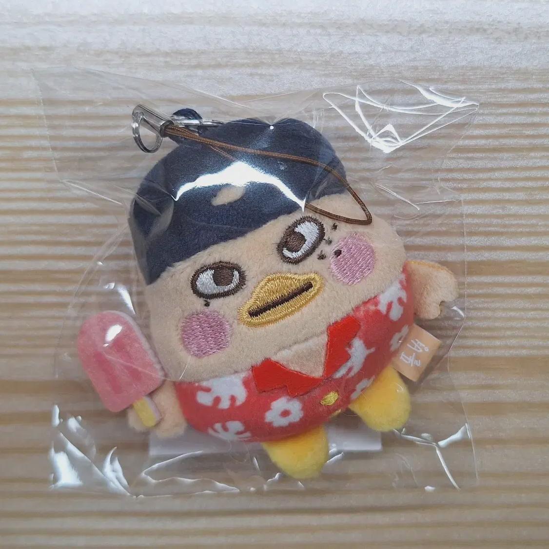 

Я делаю летнюю версию концертного мерча Riize Liraz Средство для загара Sohee