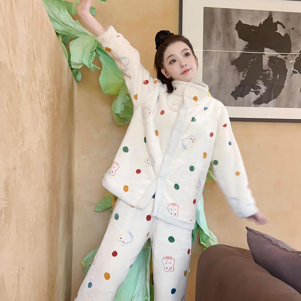 Women's Plus Size Coral Fleece Pajama Set - Plush, Thickened, Warm Lambswool for Autumn/Winter; Wearable Outdoors