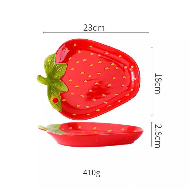 

Cartoon Strawberry Ceramic Plate New Household 8 Inch Creative Underglaze Color Dessert Dishes High Aesthetic Handle Plate 8 inches червоний