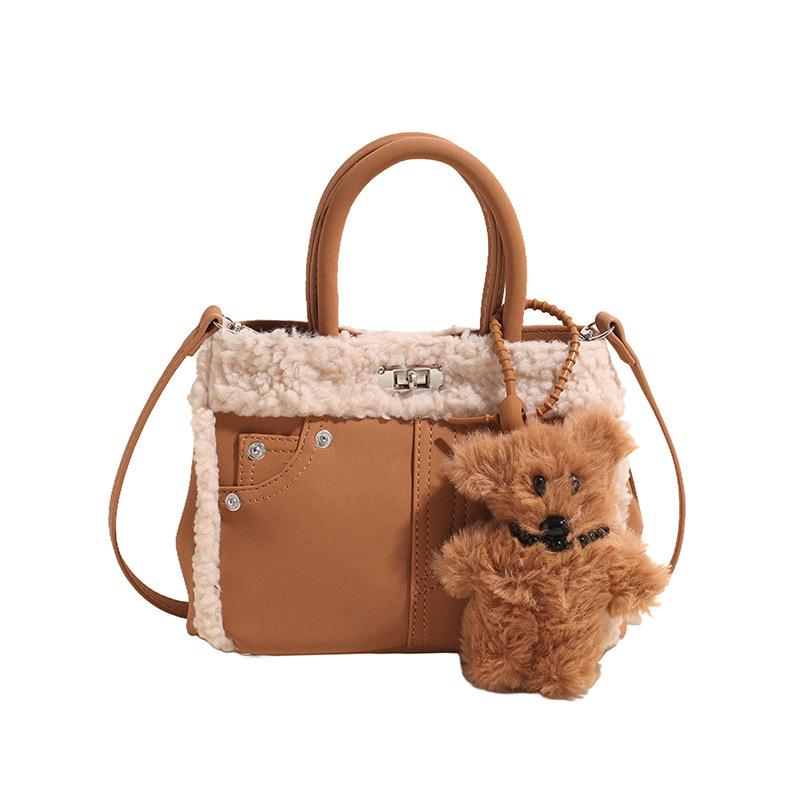 Handbag Women's New Casual Versatile Large Capacity Commuter Shoulder Messenger Bag