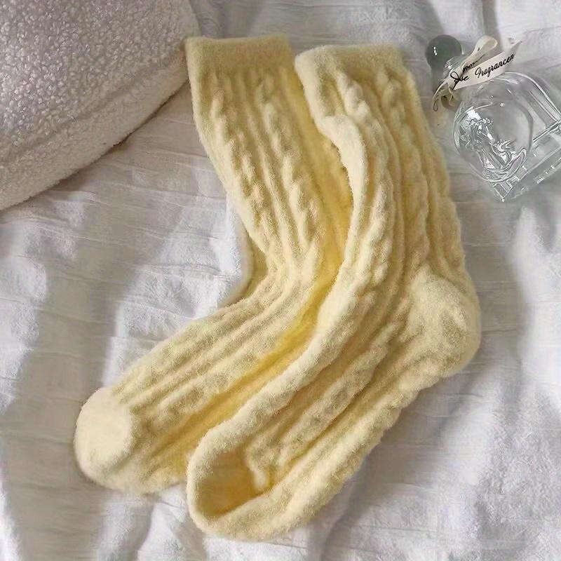 New Soft and Fluffy Fluffy Socks Autumn Winter Thicken and Thickened Macaron Color Mid Calf Sock for Cold Protection Solid Color