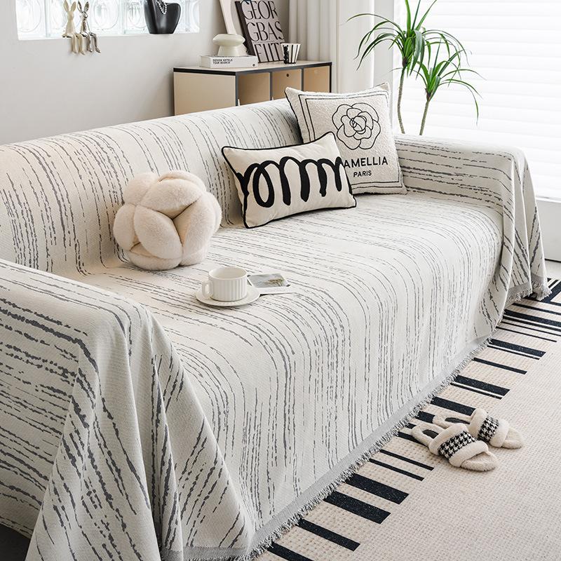 

Полотенце для дивана из шенилла Four Seasons, универсальный черный чехол для дивана, цельная подушка для дивана, устойчивая к царапинам, нескользящая ткань для дивана 180*260cm