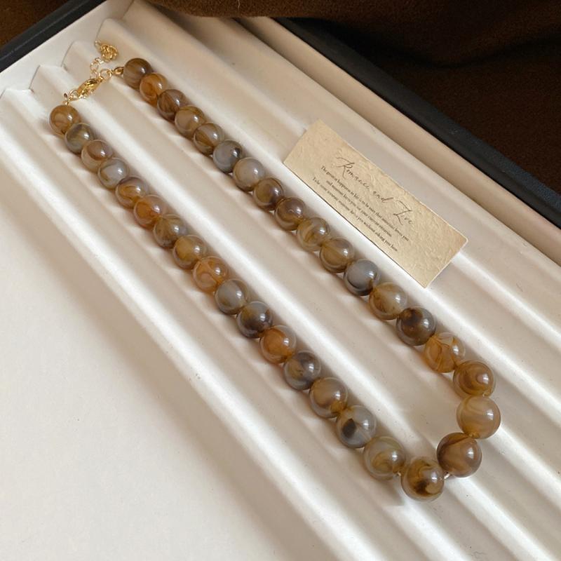 Colorful Elegant Bead Collarbone Chain Vintage Round Acrylic Bead Choker Delicate Neck Accessory for Prom Wear
