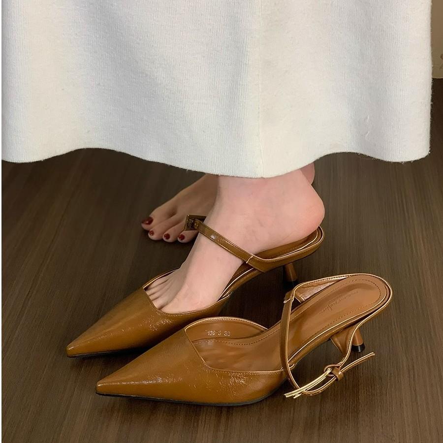 Französische schwarze mittelhohe Absätze Tasche Kopf Halbschuhe Damenschuhe tragen 2025 neues Temperament Society-Lady halbes Tablett einzelne Schuhe