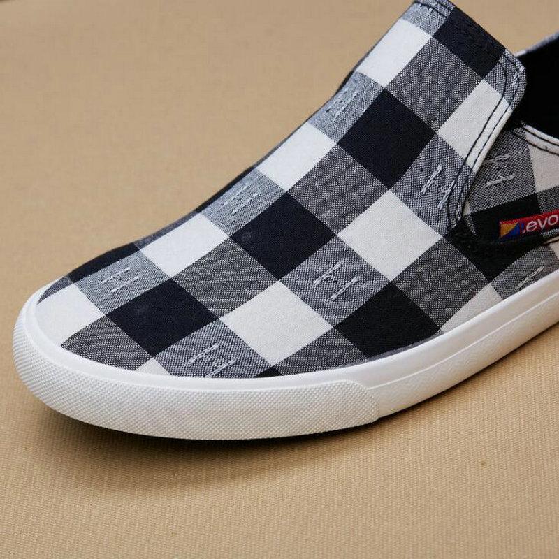 New Arrival Men Casual Canvas Shoes  Fashion Men Black White Flats Laofer Driving Shoes Zapatos Hombre Mens Flats 669