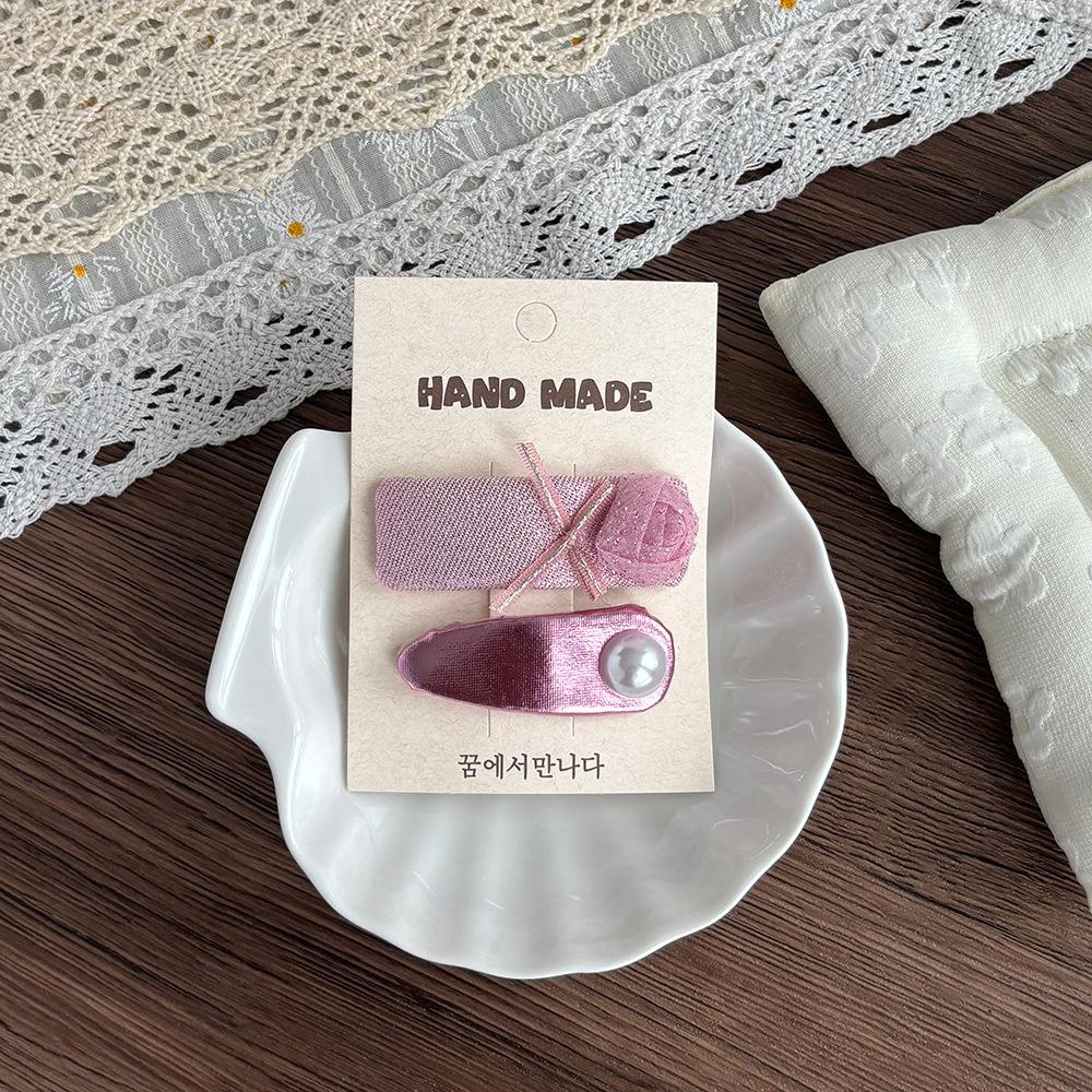 Korean-Style Deep Pink Bow Fabric Hair Clip for Girls: Cute and Versatile Children's Accessory