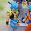Figura de Son Goku Super Saiyan Anime Dragon Ball Goku DBZ Figura de Acción Modelo Regalos Figuras Coleccionables para Niños 18cm